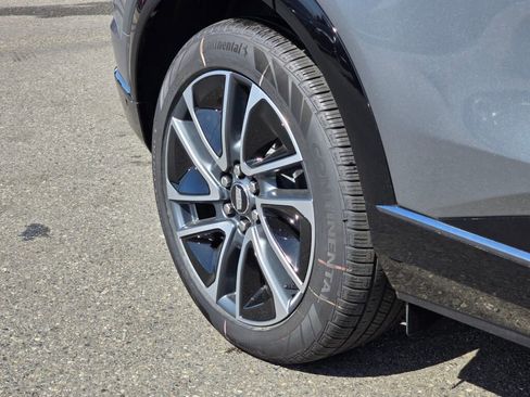 New 2026 Cadillac Optiq Sport 1 image 18