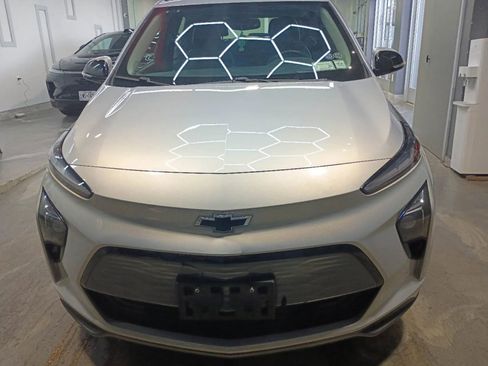 Used 2022 Chevrolet Bolt EUV LT w/ Convenience Package image 1