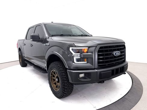 Used 2017 Ford F150 XLT w/ Equipment Group 302A Luxury AWD/4WD image 11