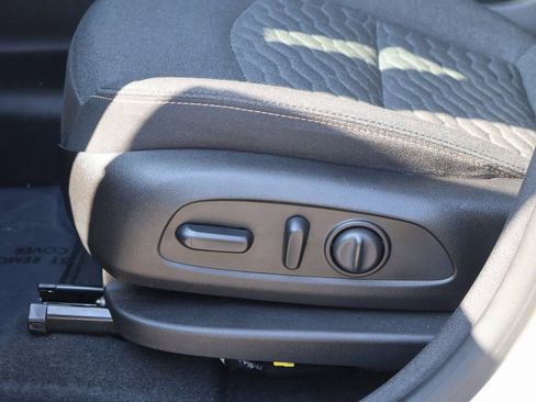 Used 2018 Chevrolet Equinox LT w/ Sun & Infotainment Package image 24