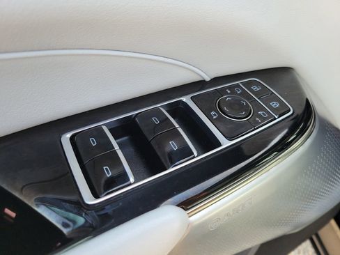 Used 2024 Cadillac Lyriq Sport w/ LPO, Floor Liner Package AWD/4WD image 15
