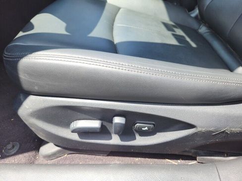 Used 2018 INFINITI Q50 Luxe w/ Essential Package (3.0T Luxe) image 6