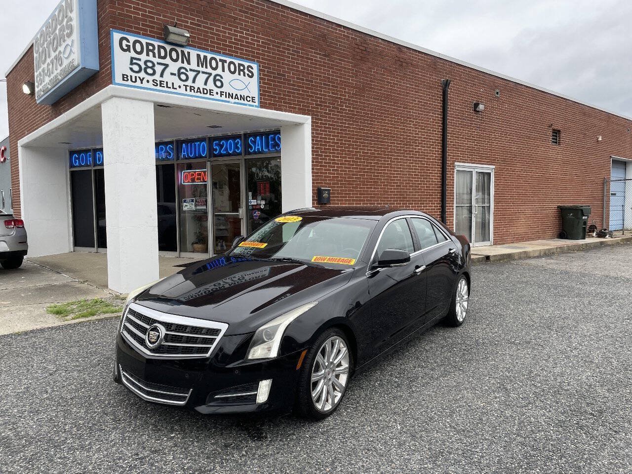 Used 2013 Cadillac ATS Premium RWD image 2
