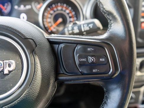 Used 2022 Jeep Wrangler Unlimited Sport AWD/4WD image 23