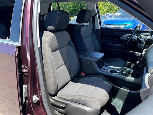 Used 2018 Chevrolet Traverse LT FWD image 7