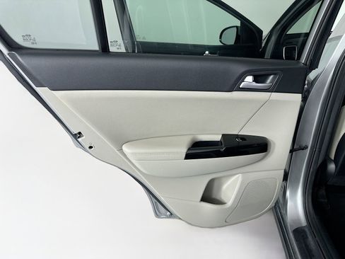 Used 2020 Kia Sportage EX image 29