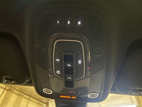 Used 2017 Audi Q7 3.0T Premium image 22