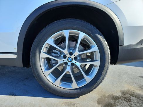 New 2026 BMW X5 sDrive40i w/ Premium Package image 35