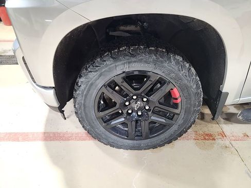 Used 2021 Chevrolet Silverado 1500 RST w/ Redline Edition image 4