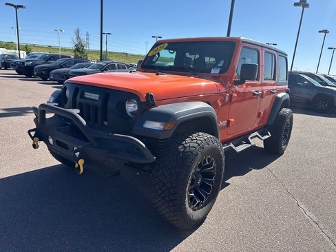 Used 2020 Jeep Wrangler Unlimited Sport S AWD/4WD image 3