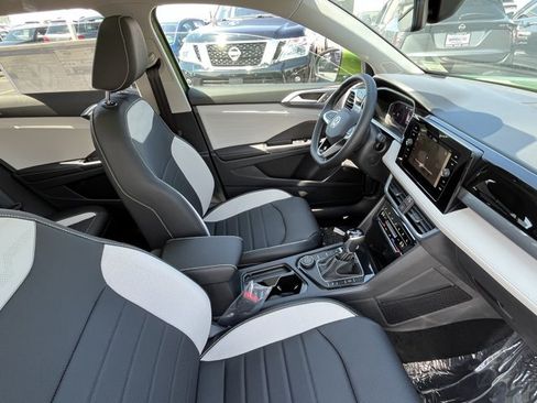 New 2026 Volkswagen Taos SEL AWD/4WD image 6