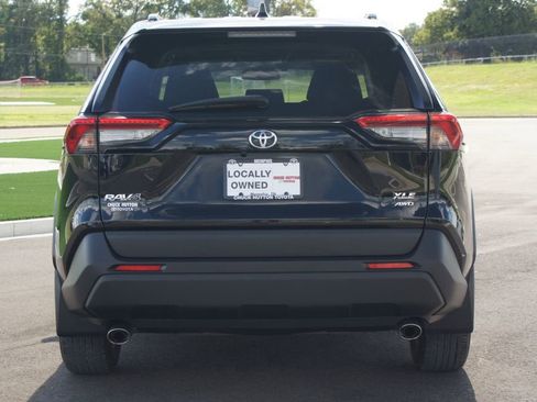 Used 2023 Toyota RAV4 XLE image 3
