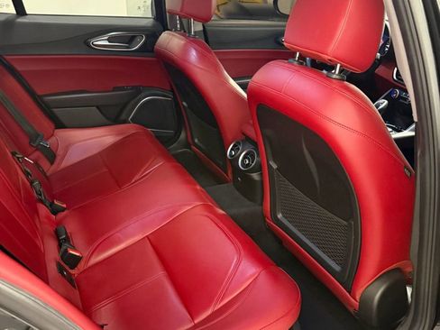 Used 2021 Alfa Romeo Giulia Sprint w/ Nero Edizione image 17