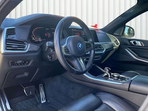 Used 2022 BMW X5 xDrive45e w/ M Sport Package image 4