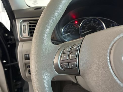 Used 2010 Subaru Forester 2.5X Premium AWD/4WD image 12