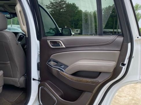 Used 2018 GMC Yukon Denali w/ Open Road Package AWD/4WD image 12