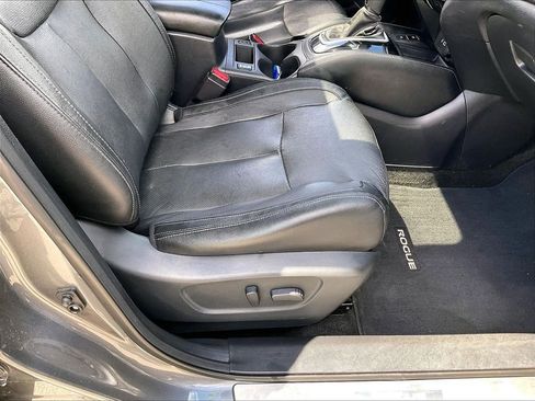 Used 2019 Nissan Rogue SL w/ Premium Package AWD/4WD image 38