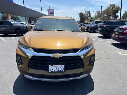 Used 2019 Chevrolet Blazer LT FWD image 2