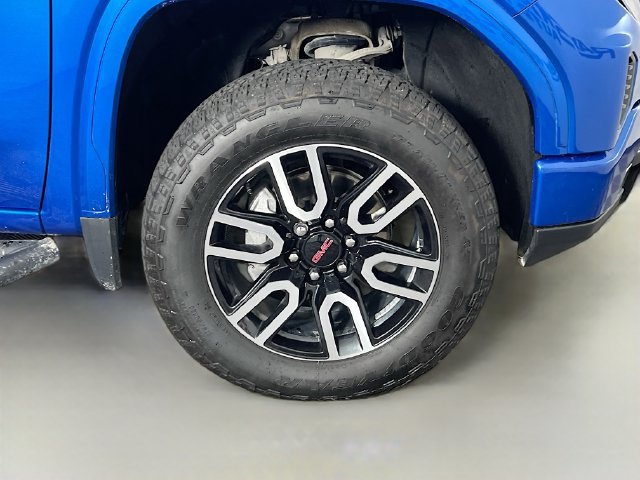 Used 2023 GMC Sierra 1500 AT4 w/ AT4 Premium Package AWD/4WD image 39