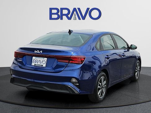 Used 2024 Kia Forte LXS w/ LXS Technology Package FWD image 4