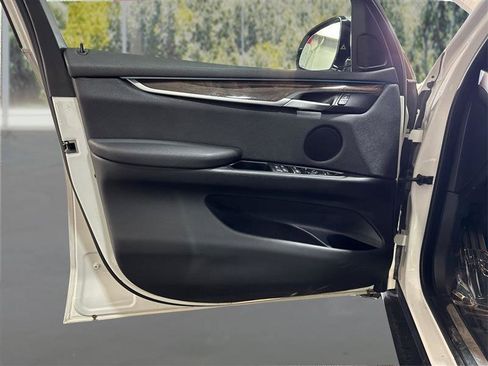 Used 2018 BMW X5 xDrive35i image 18