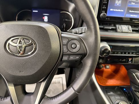 Used 2019 Toyota RAV4 Adventure w/ Cold Weather Package image 15