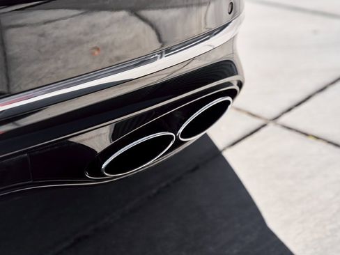 Used 2022 Bentley Continental GT image 12