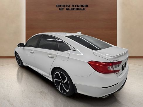 Used 2020 Honda Accord Sport image 3