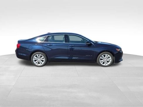 Used 2016 Chevrolet Impala LT w/ Convenience Package FWD image 8