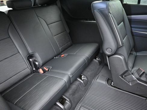 New 2026 Buick Enclave Sport Touring w/ Super Cruise Package image 9