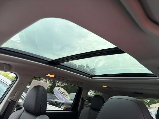 Used 2023 Subaru Ascent Onyx Edition AWD/4WD image 19
