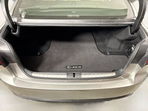 Certified 2022 Lexus LS 500 w/ Interior Upgrade Package RWD image 27