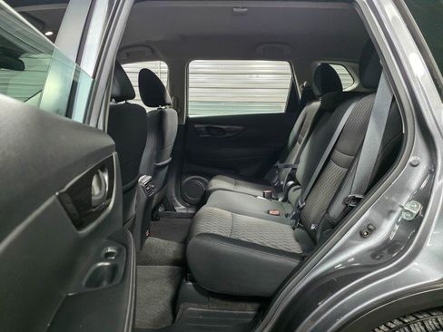 Used 2020 Nissan Rogue S image 15