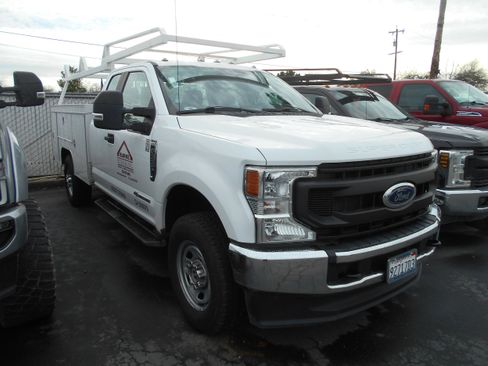 Used 2021 Ford F350 XL w/ Power Equipment Group image 1