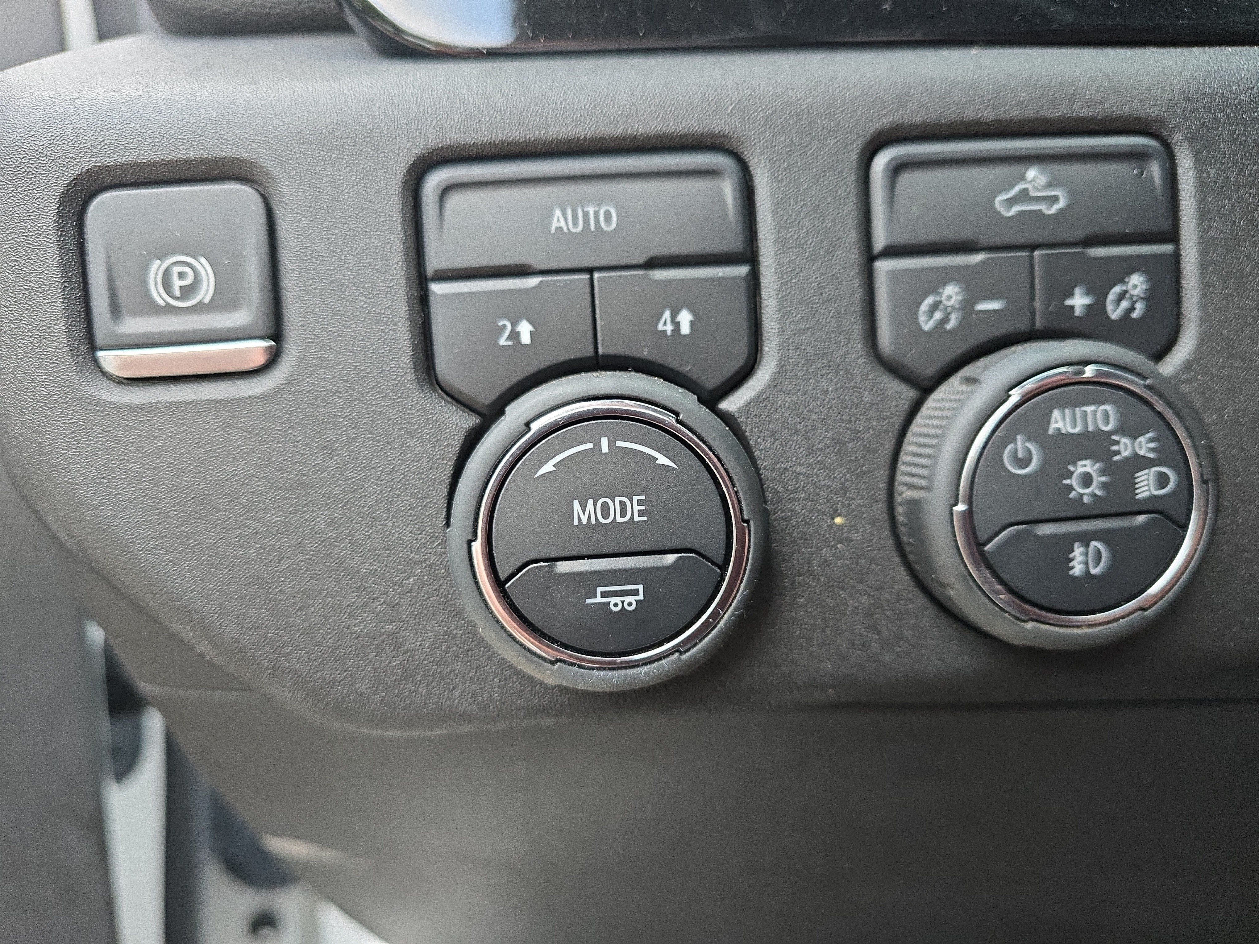 Used 2024 Chevrolet Silverado 1500 RST w/ Convenience Package II AWD/4WD image 24