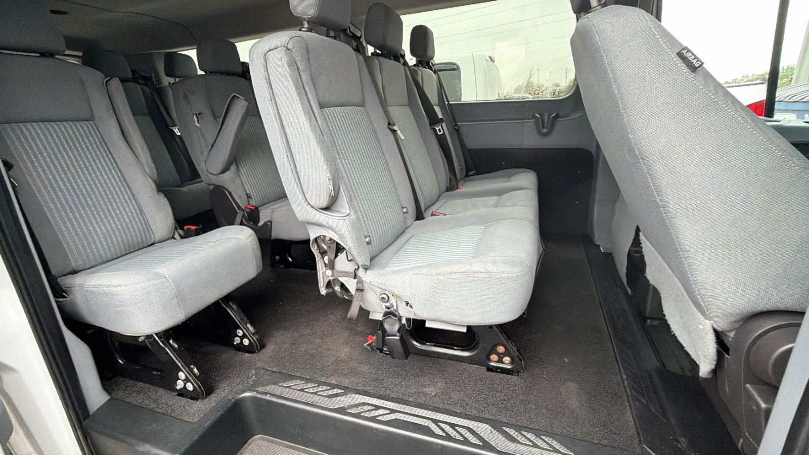 Used 2015 Ford Transit 350 XLT RWD image 14