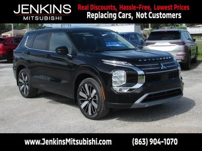 New 2025 Mitsubishi Outlander SE