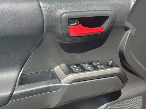 Used 2023 Toyota Tacoma TRD Off-Road AWD/4WD image 12