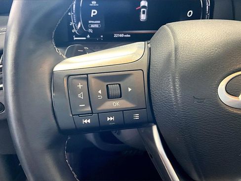 Used 2022 INFINITI QX60 Sensory image 8