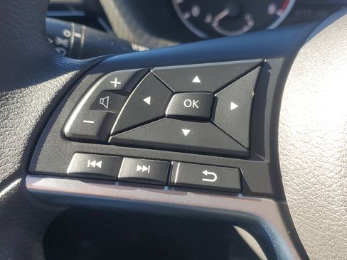 Certified 2025 Nissan Sentra SV w/ Trunk Package image 19