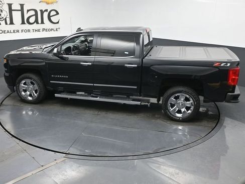 Used 2018 Chevrolet Silverado 1500 LTZ Z71 w/ LTZ Plus Package AWD/4WD image 40