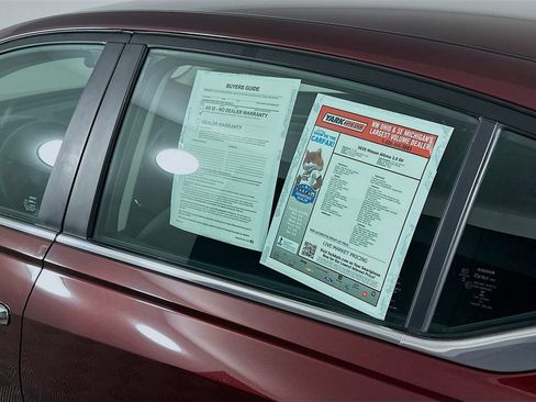 Certified 2025 Nissan Altima 2.5 SV FWD image 13