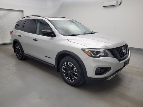 Used 2020 Nissan Pathfinder SL AWD/4WD image 11