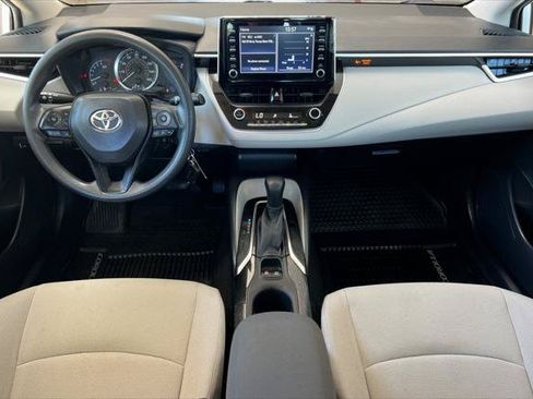Certified 2020 Toyota Corolla LE FWD image 3