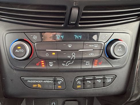 Used 2018 Ford Escape Titanium AWD/4WD image 21