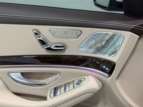 Used 2019 Mercedes-Benz S 560 Sedan image 13