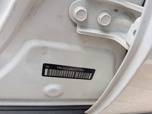 Used 2016 Kia Soul FWD image 9