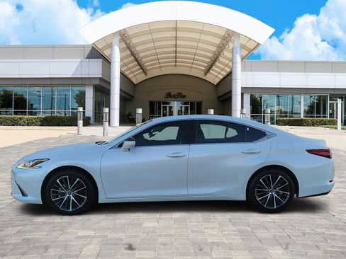 Used 2024 Lexus ES 350 w/ Premium Package image 3