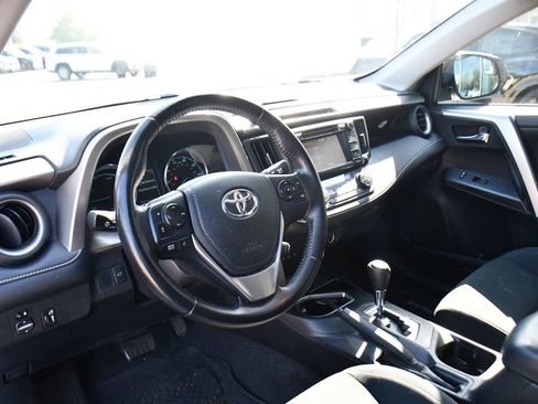 Used 2016 Toyota RAV4 XLE AWD/4WD image 11