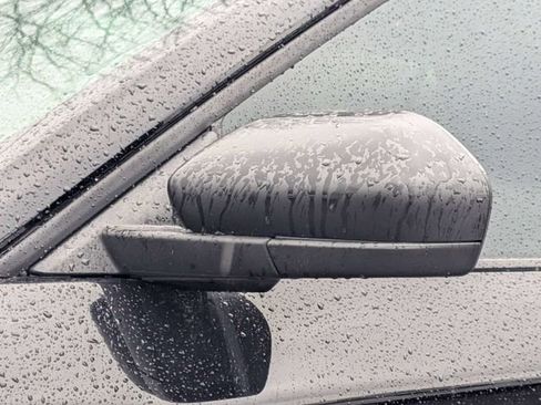 Used 2025 Ford Explorer Active image 12